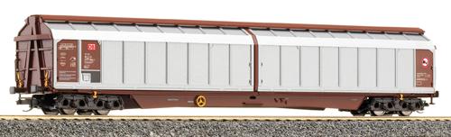 Sliding wall box car Habbis 346<br /><a href='images/pictures/Tillig/15831.jpg' target='_blank'>Full size image</a>